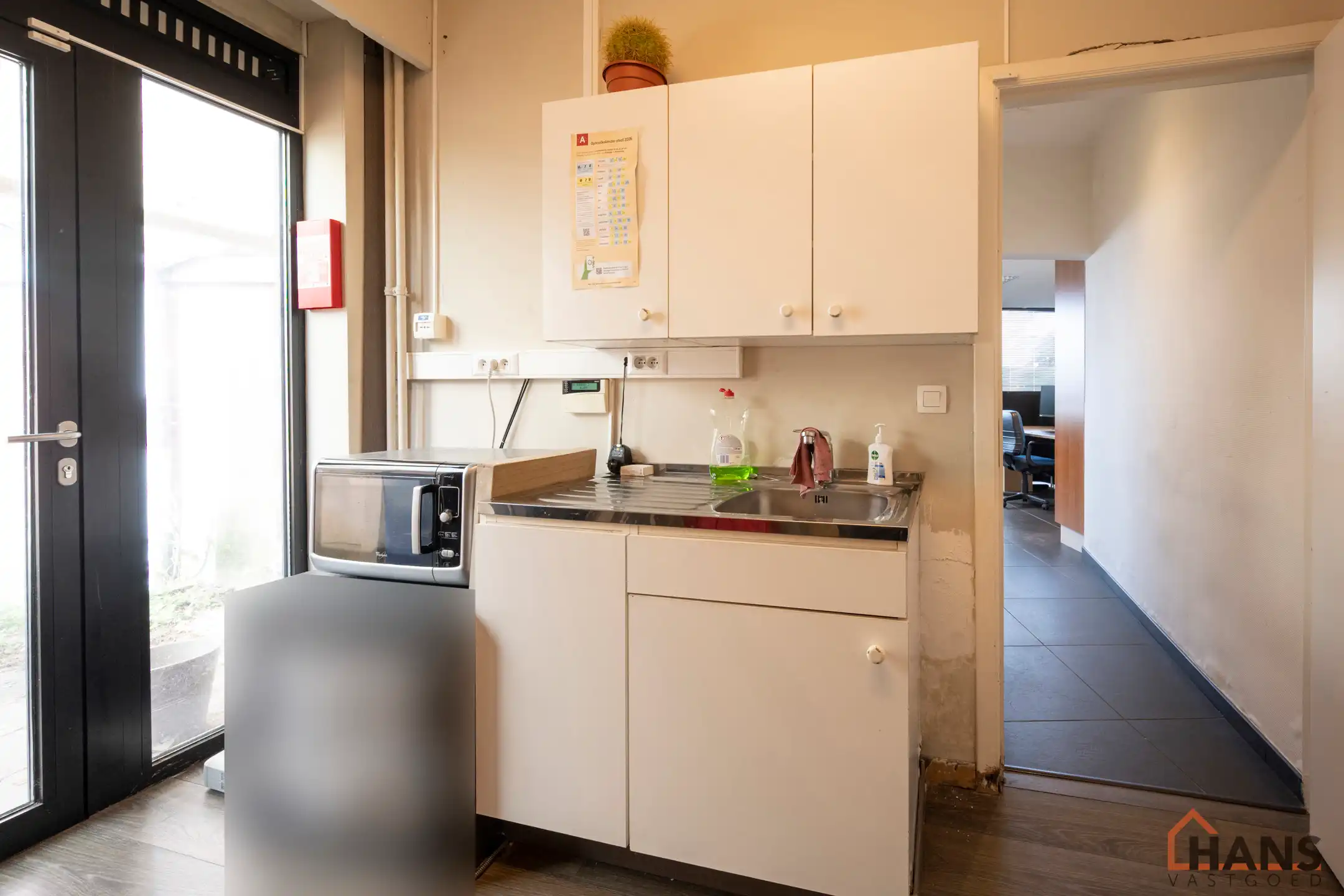 Ruim en praktisch ingedeeld kantoor met diverse mogelijkheden foto 14