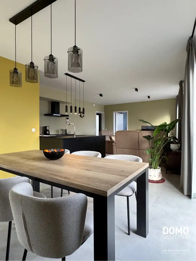 MODERN APPARTEMENT IN HET CENTRUM VAN KERMT foto {{pictureIndex}}