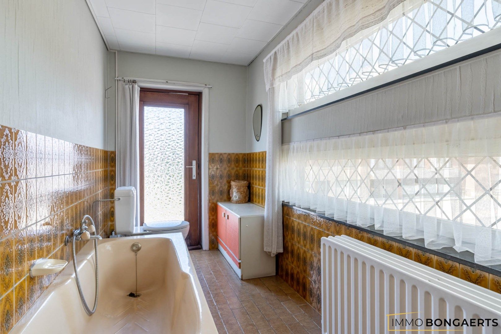 Ruime woning met drie slaapkamers  foto 18