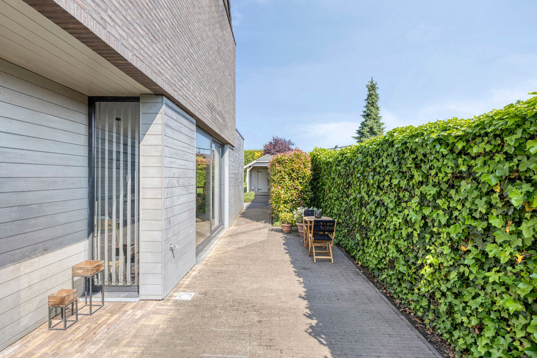 INSTAPKLARE FAMILIEWONING (4 SLAAPKAMERS + BUREAU) TE KOOP foto 5