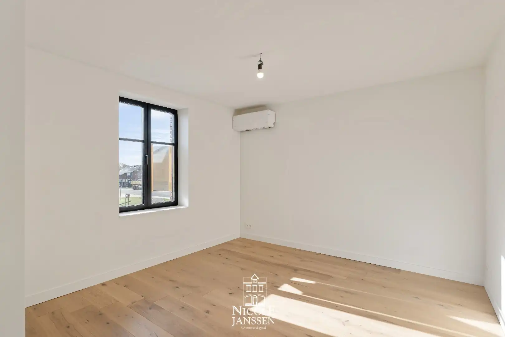 Nieuwbouwwoning van 194m² foto 10