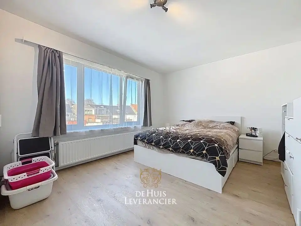 Groot appartement met 2 slpks en staanplaats te koop in centrum Kontich foto 4