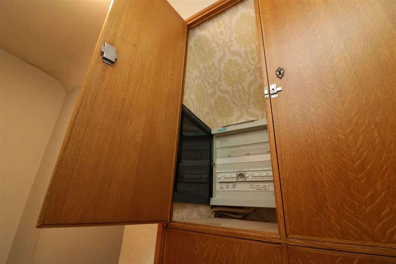 Opbrengsteigendom (handel & 4 app) op toplocatie foto 64