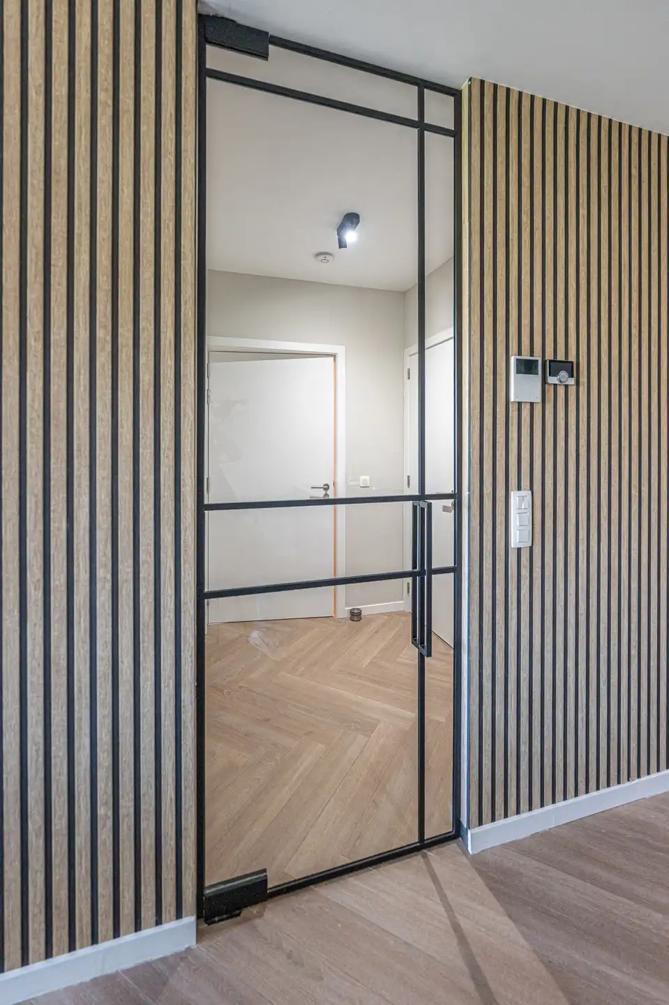 Modern appartement met ruim terras  foto 8
