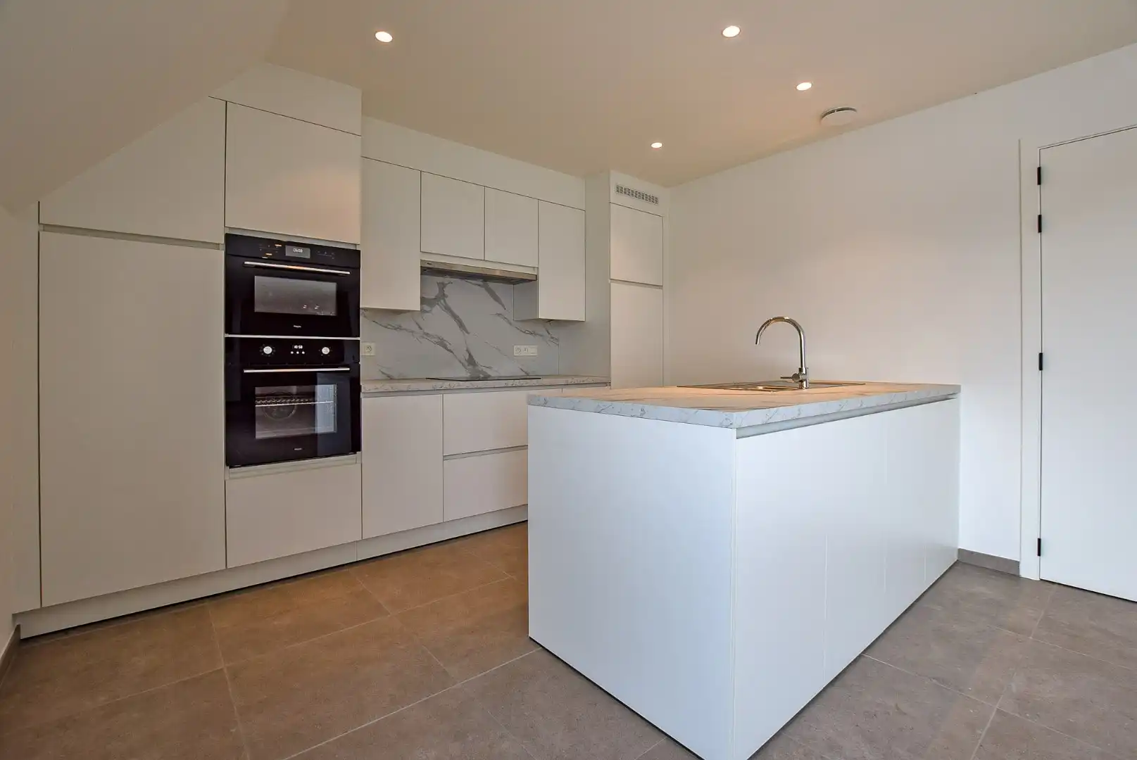 Ruim 2-slaapkamerappartement (129m²) te Leke (Diksmuide).  foto 7