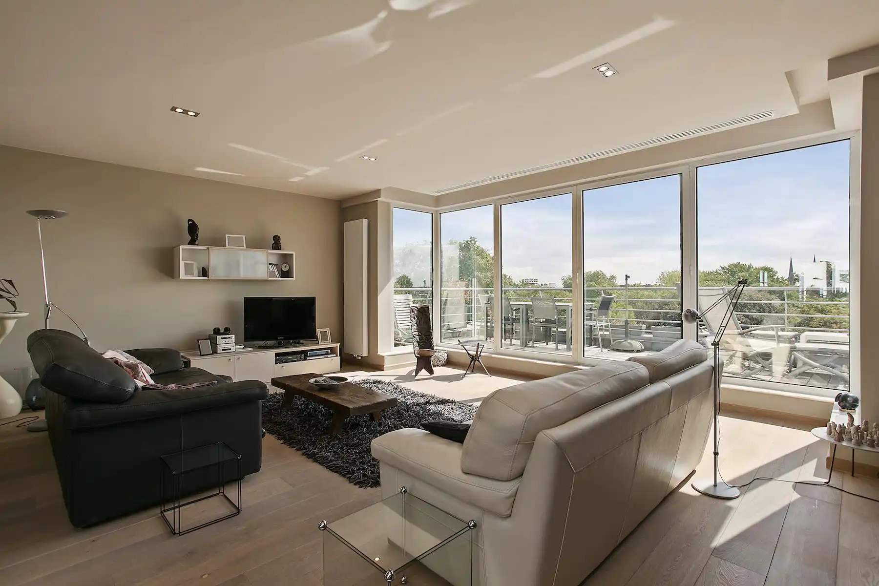 ANTWERPEN-PARK. Penthouse met 3 slk en terras! foto 2