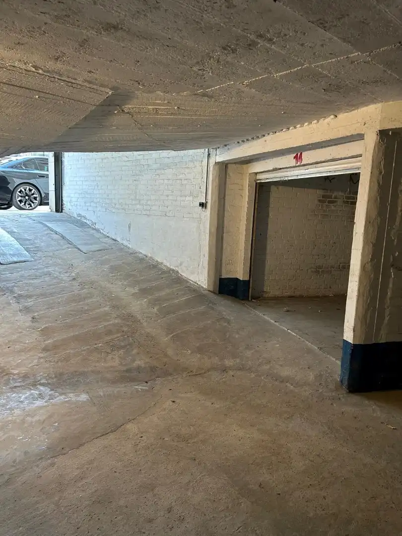  Garage op de min 1 /  ingang Raversijdestraat foto 5