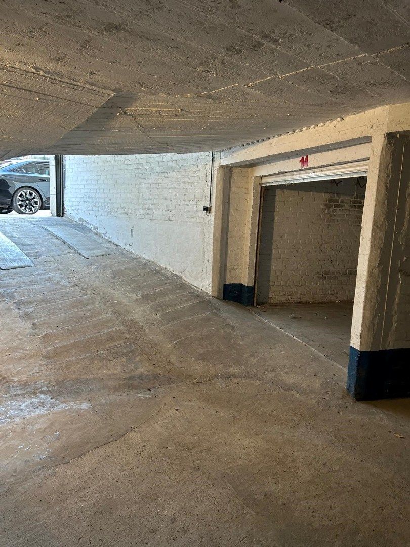  Garage op de min 1 /  ingang Raversijdestraat foto 5