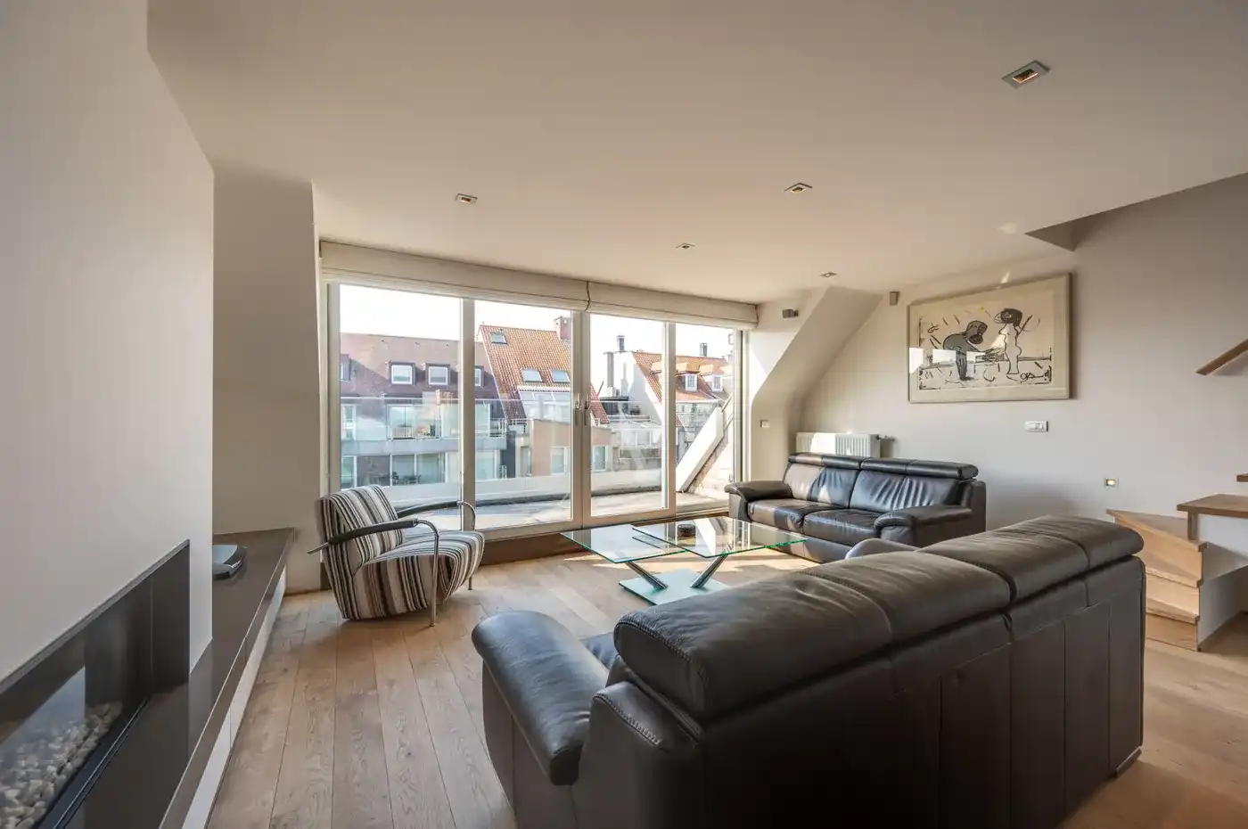 Lichtrijk en ruim duplexappartement met 2 grote zonneterrassen op een zucht van de Zeedijk  foto 6