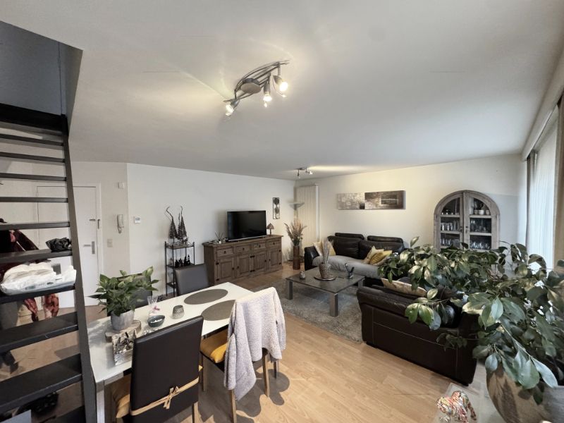 Mooie duplex met groot terras en carport in centrum Houthalen foto 3