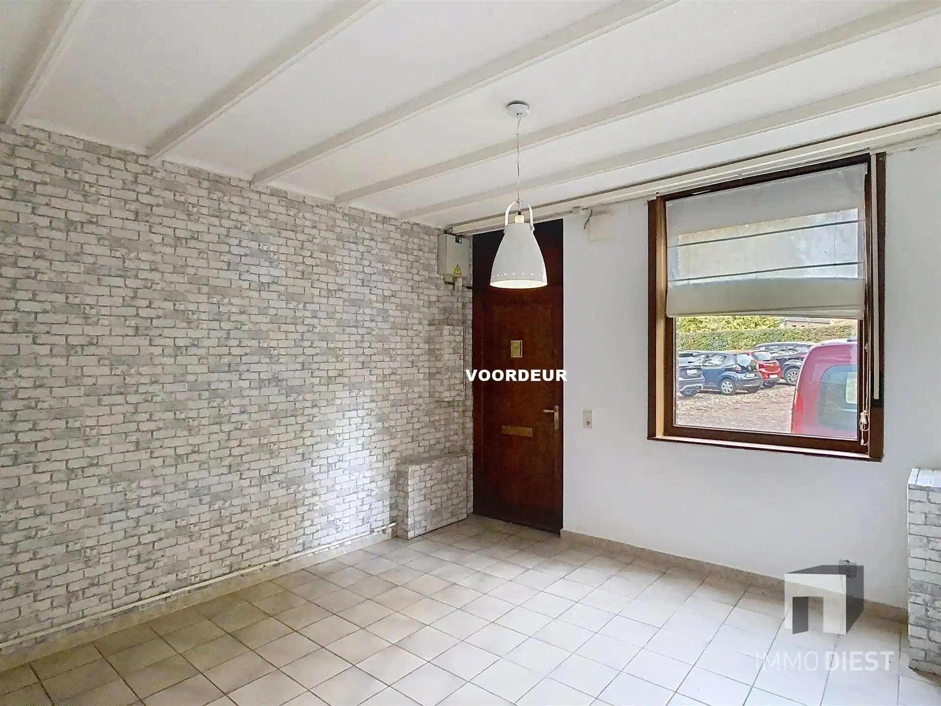 Gezellige rijwoning met terras en tuin foto 2