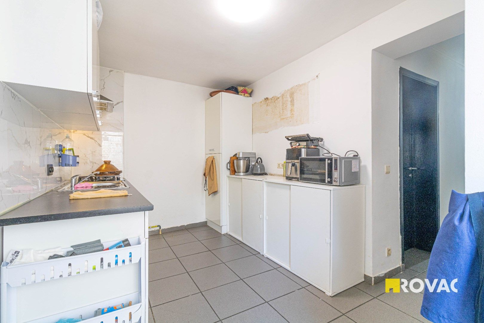 Ruime woning met 3 slaapkamers en dakterras in centrum Roeselare foto 9