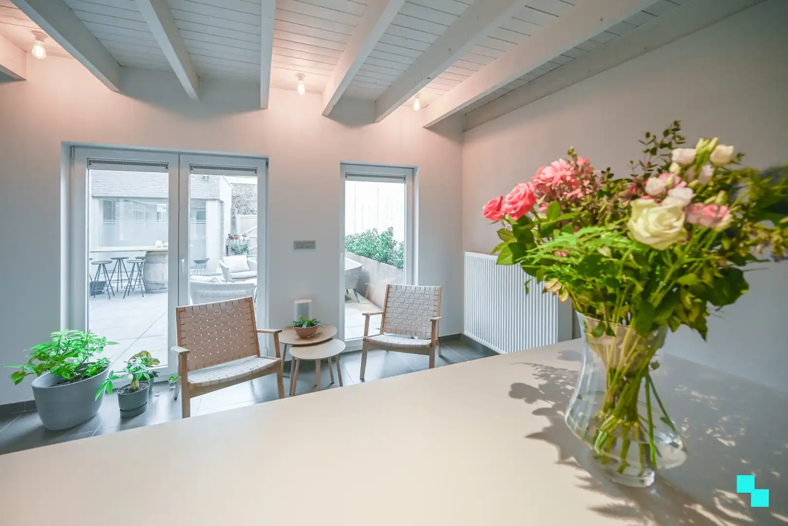 Stijlvol wonen met comfort: 5 slaapkamers, zonnig terras & moderne technieken foto 9