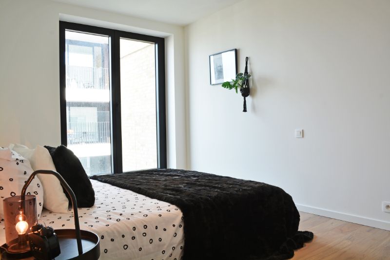 Modern nieuwbouwappartement te koop in Roeselare met gunstige oriëntatie foto 8