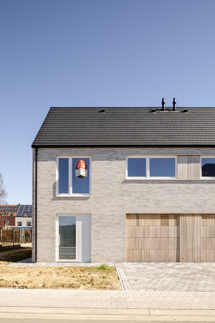 Energiezuinige halfopen bebouwing met 4 slpk's en garage foto 4
