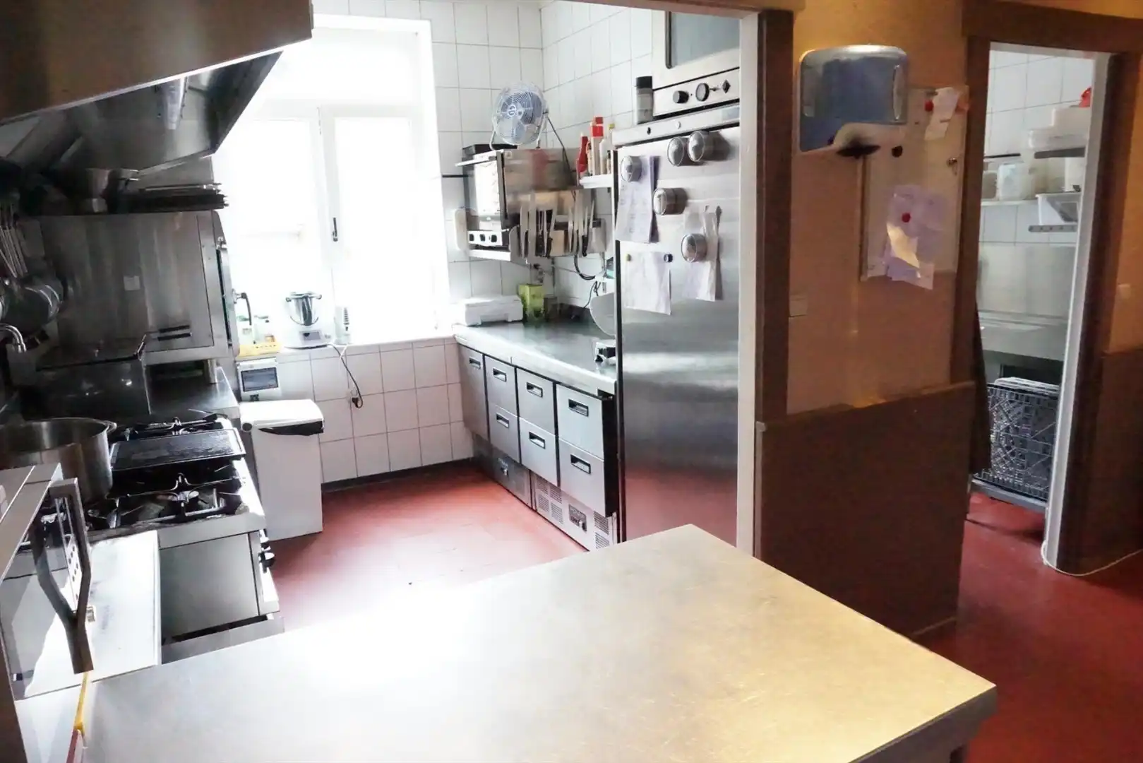 Restaurant met terras en woonst op topligging in de Langestraat foto 9