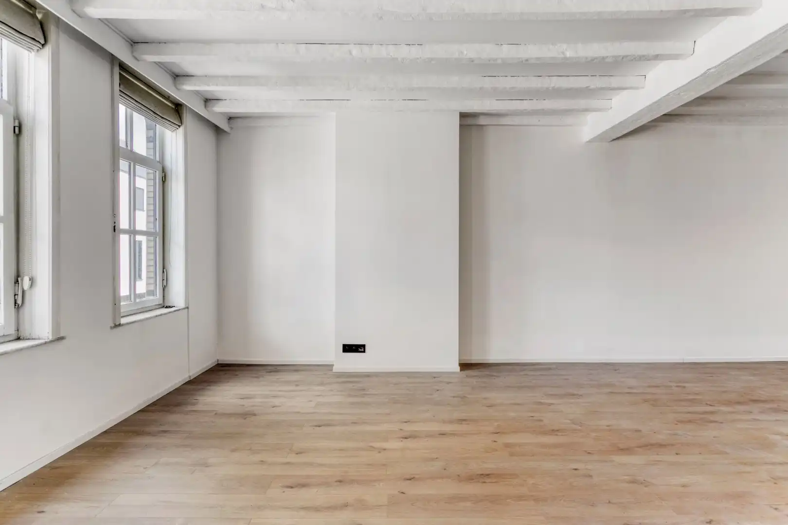Instapklare handelszaak met appartement en gezellige binnenkoer foto 20