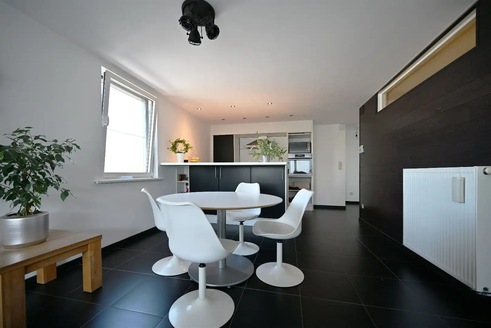 Energiezuinig appartement met 2 slpks te Eeklo foto 4