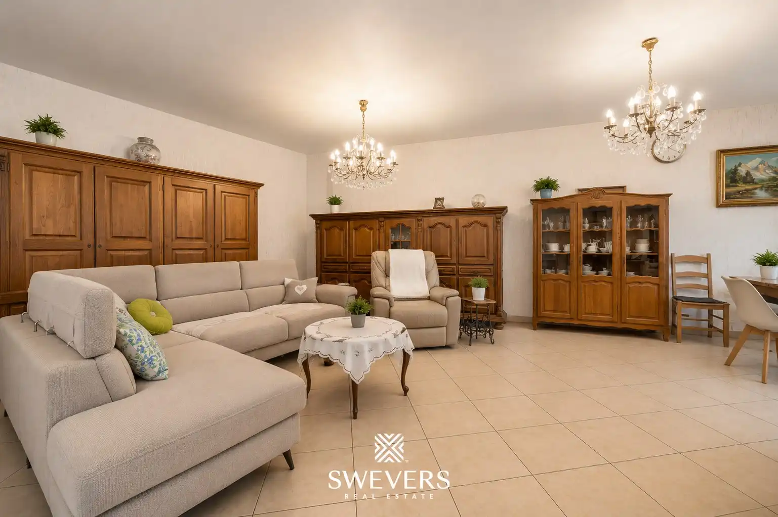 Ruim gelijkvloers appartement met twee slaapkamers foto 3