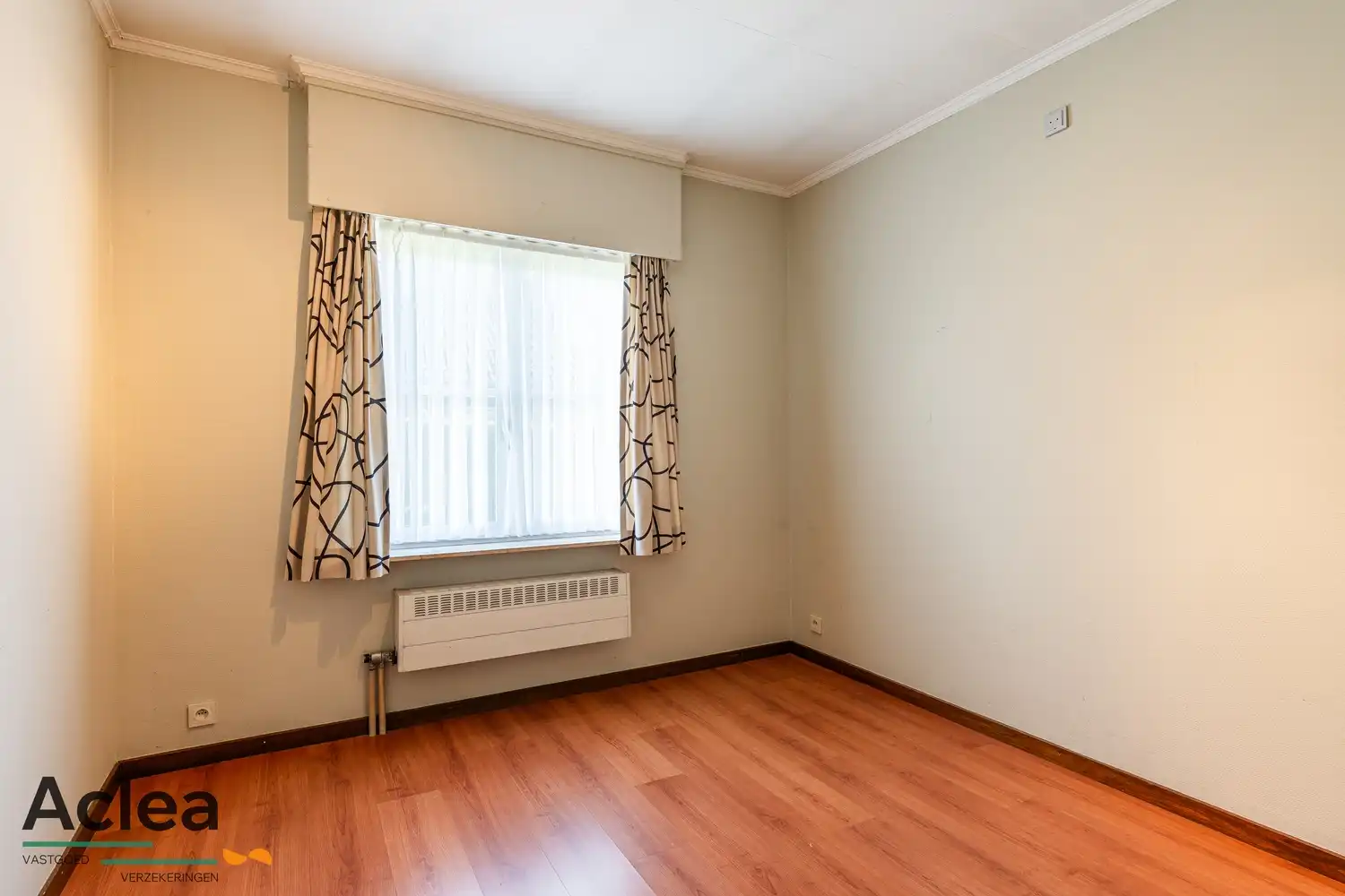 Vrijstaande woning op een zeer goede locatie in Vinderhoute. foto 17