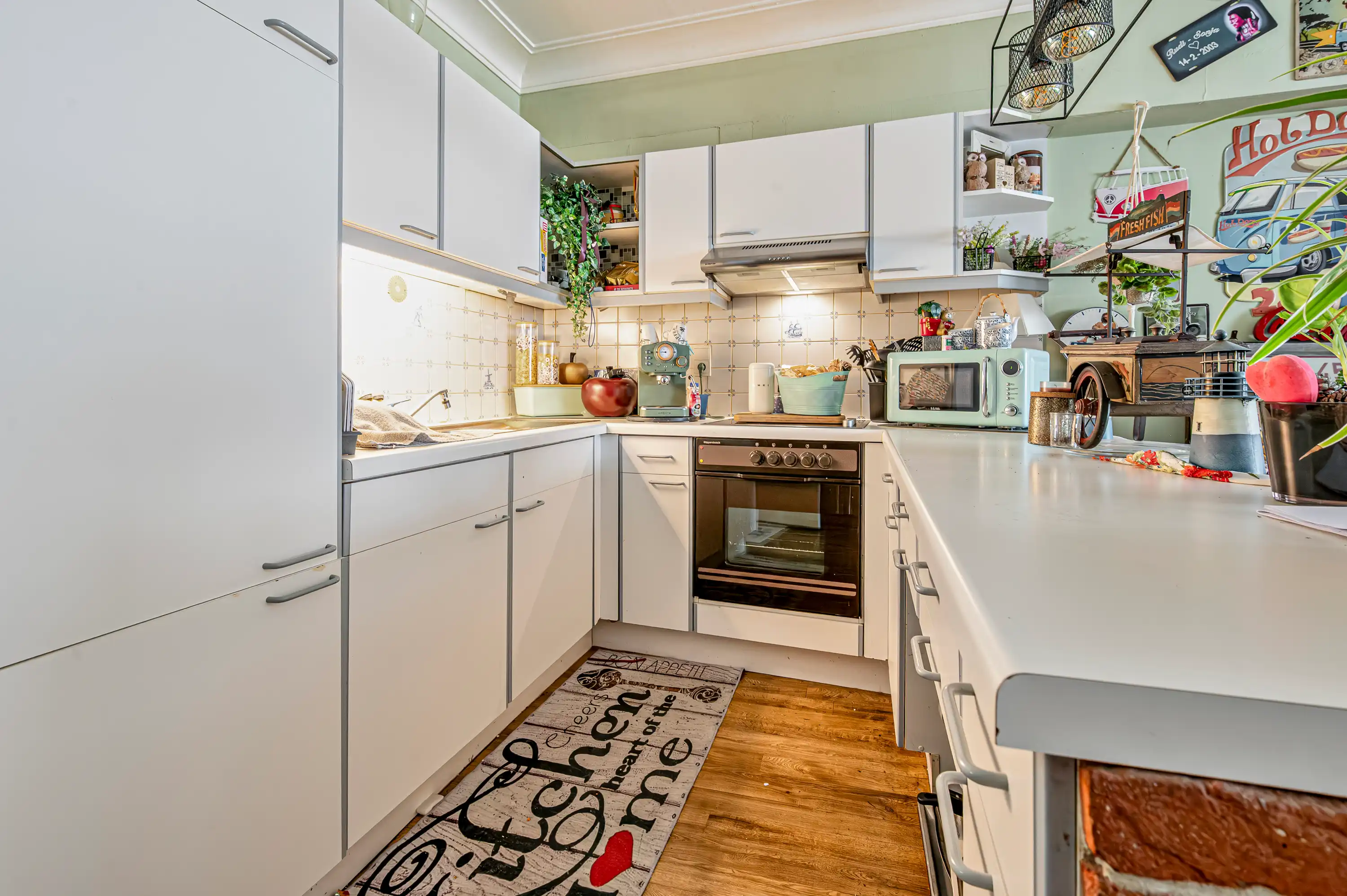Appartement op het gelijkvloers met twee slaapkamers, een gezellig terras en een privatief tuintje. Ideaal als investering of als comfortabele eigen woonst. foto 5