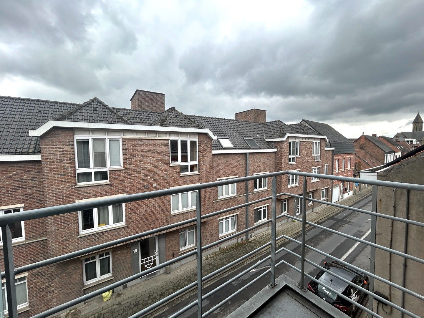 Instapklaar appartement nabij centrum Oostrozebeke! foto 7