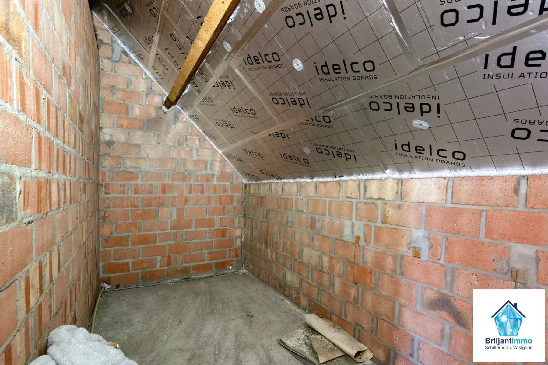 Open bebouwing met 3 slp, garage en tuin in rustige buurt foto 19