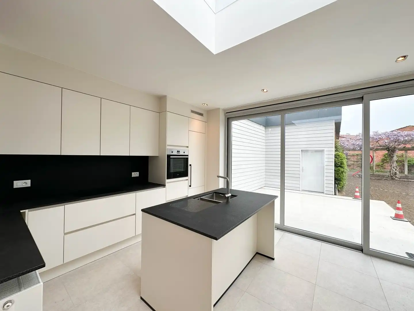 Kwalitatief afgewerkte woning met 3 slaapkamers, terras & tuin te Beveren (Roeselare)! foto 8