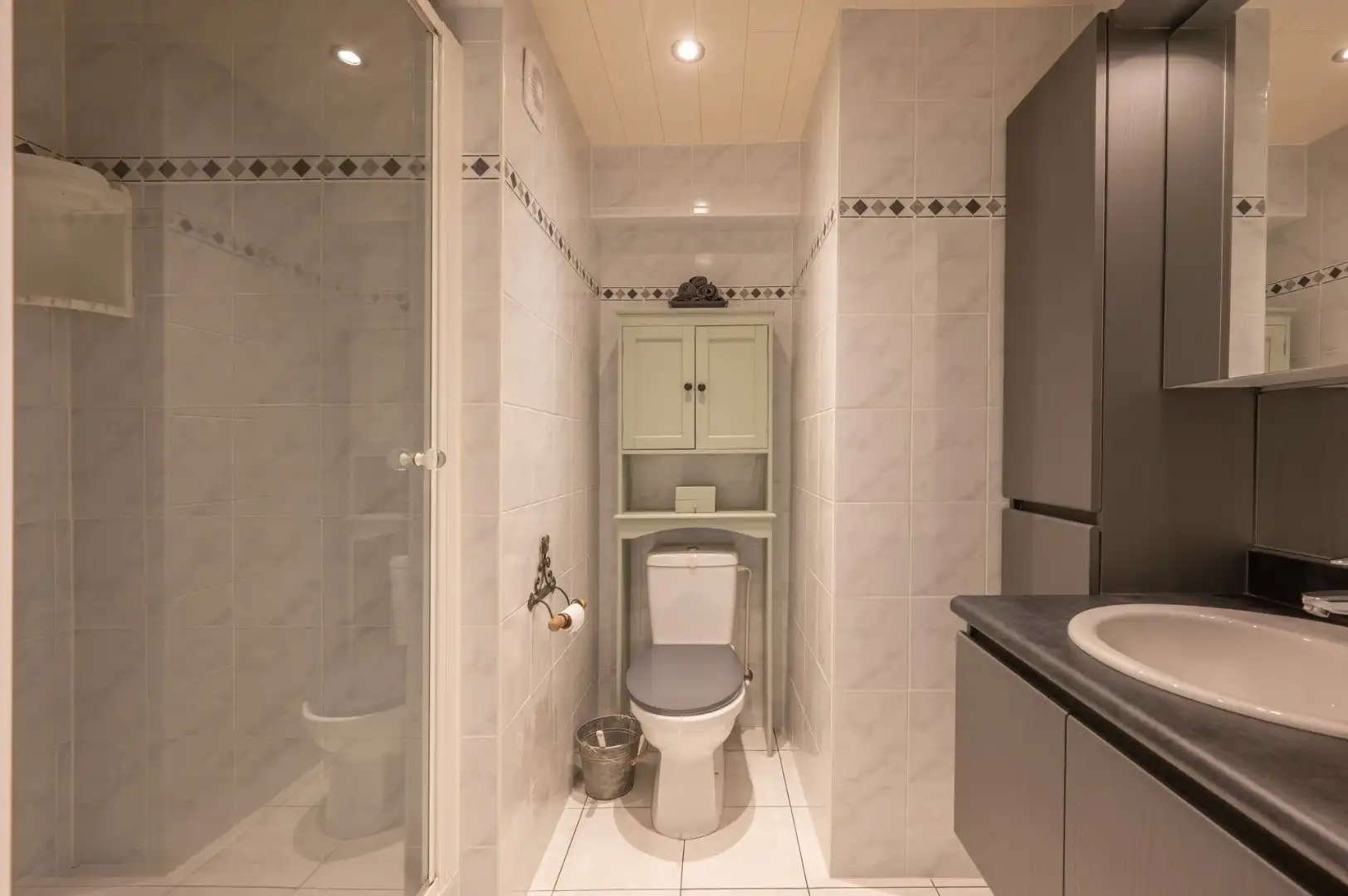 Instapklare appartement: 2 slaapkamers, balkon, berging. foto 9