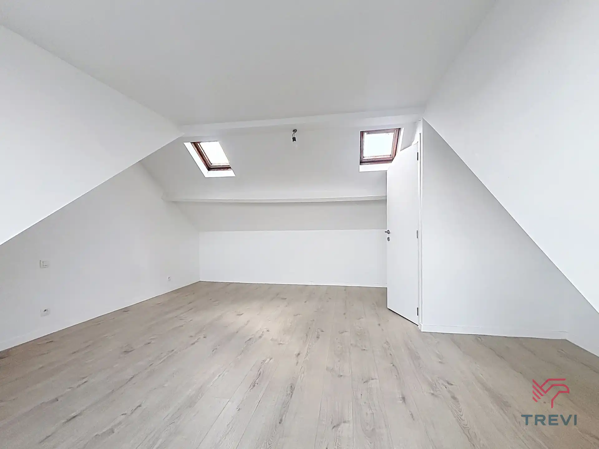 Mooie woning met 4 slaapkamers !  foto 17