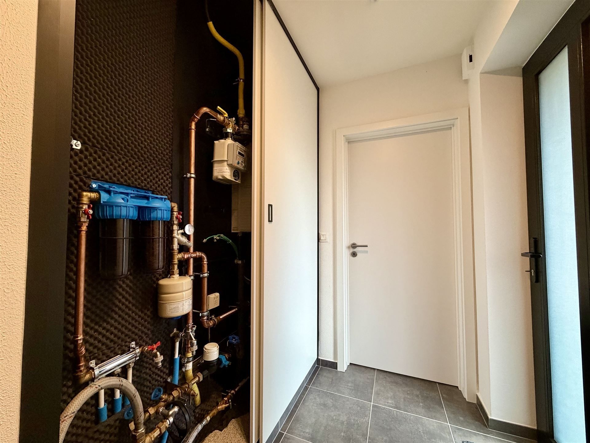 Hoogwaardig afgewerkte nieuwbouwwoning! foto 5