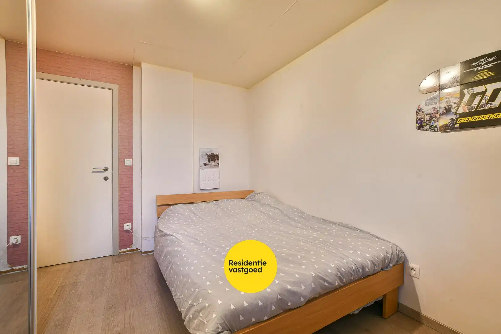 Instapklare halfopen woning met 3 slaapkamers en zonnige tuin in Vosseslag, vlakbij bos en duinen foto 19