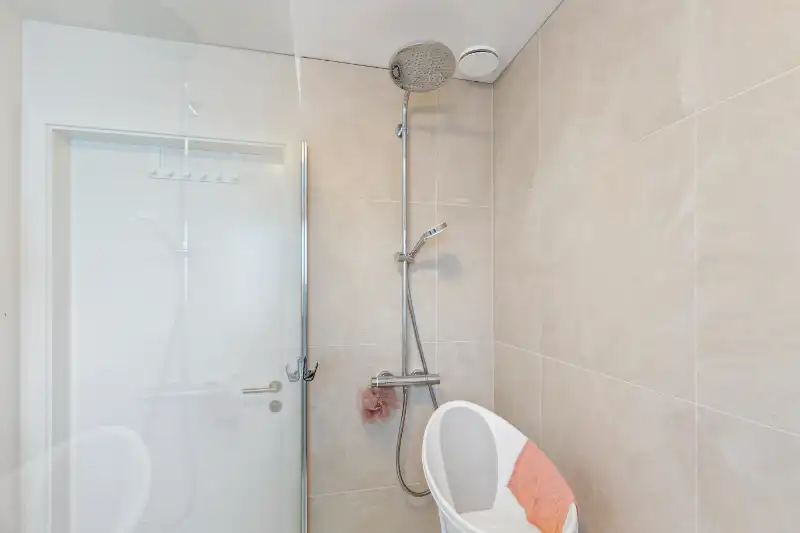 Recente nieuwbouwwoning nabij centrum Staden foto 7