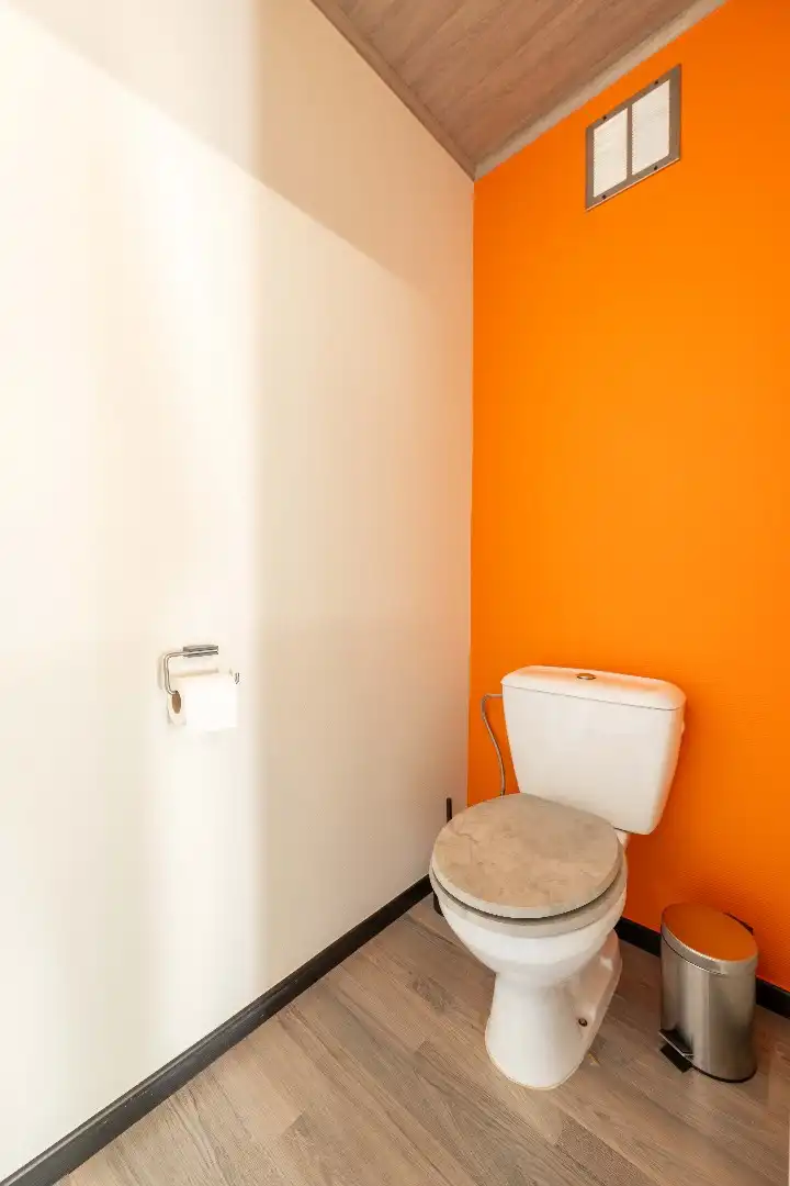 RUIME GEZINSWONING | 4 SLPKS | 2 BADKS | DUBBELE GARAGE & TOEGANG ACHTEROM  foto 15