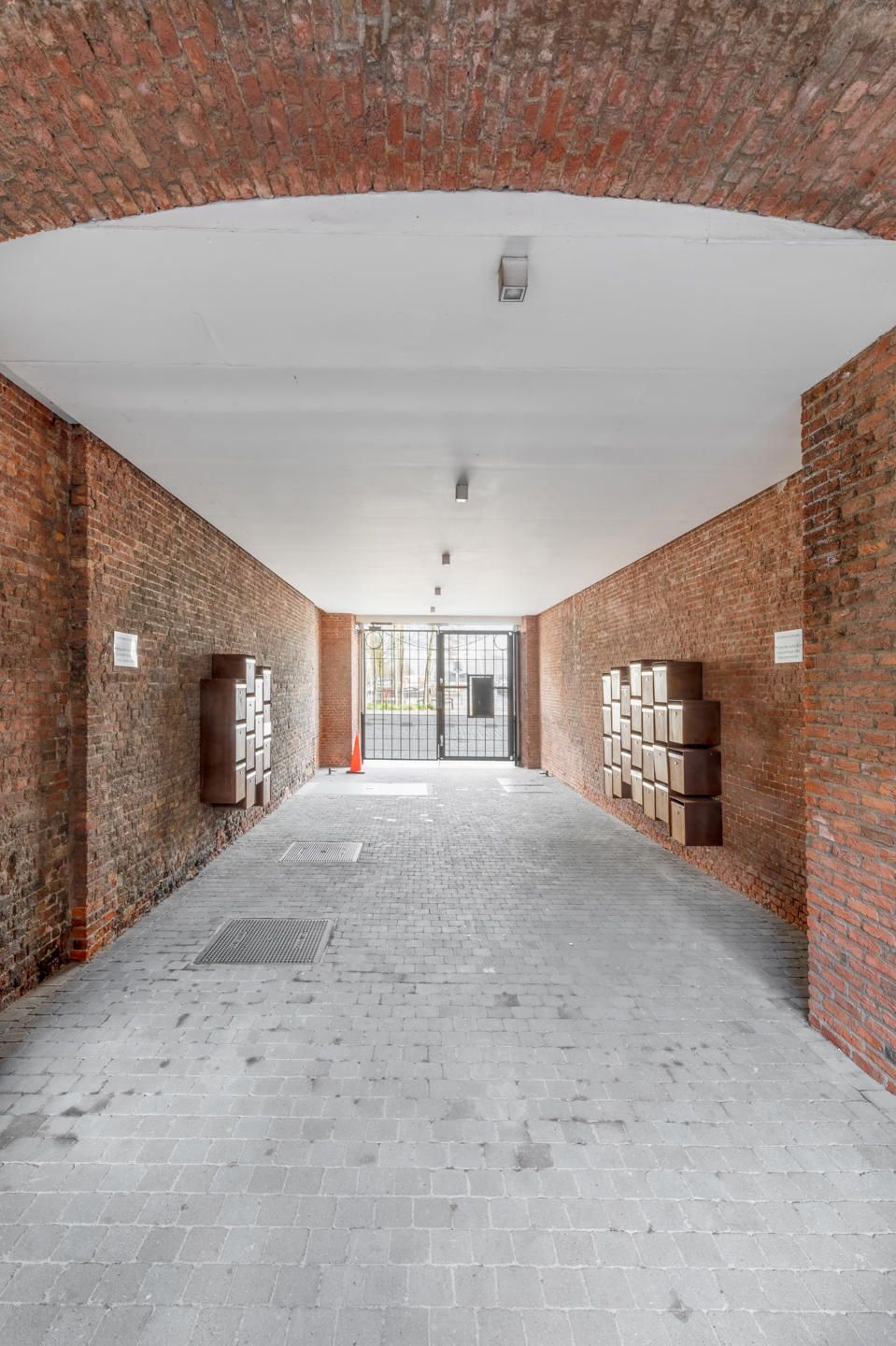 Loft met zicht op het MAS te huur foto 6