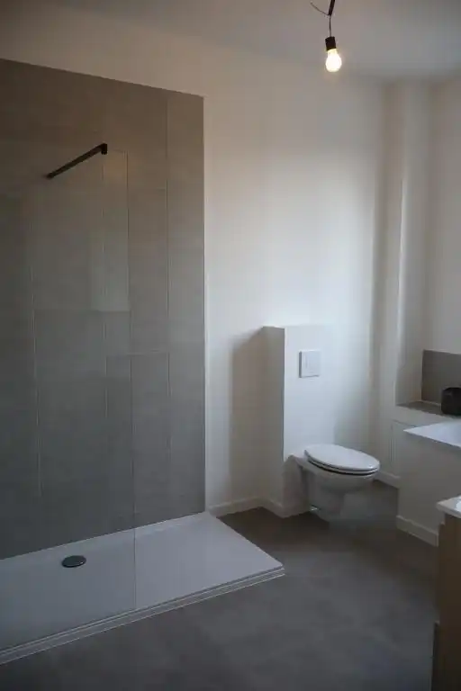 Gerenoveerde woning - Centrale ligging en instapklare staat! foto 10