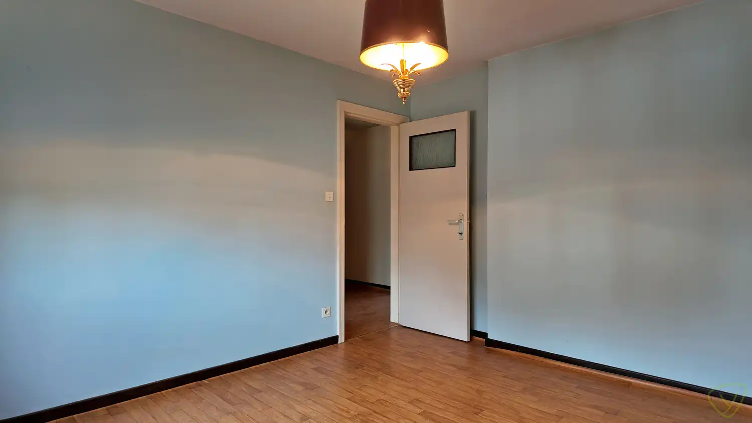 Ruime gezinswoning met grote tuin te huur in Zomergem! foto 16