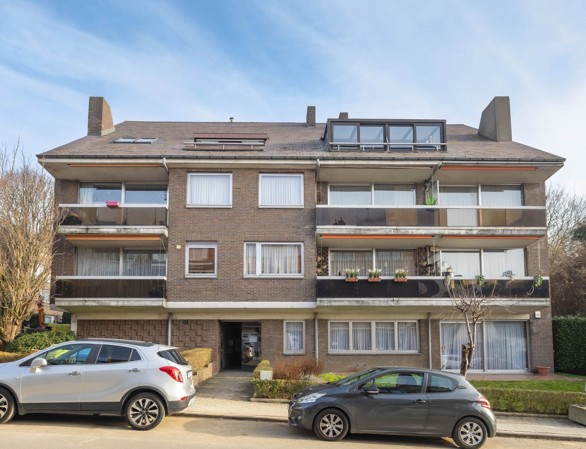 Charmant duplex appartement van ± 140m² met terras foto {{pictureIndex}}