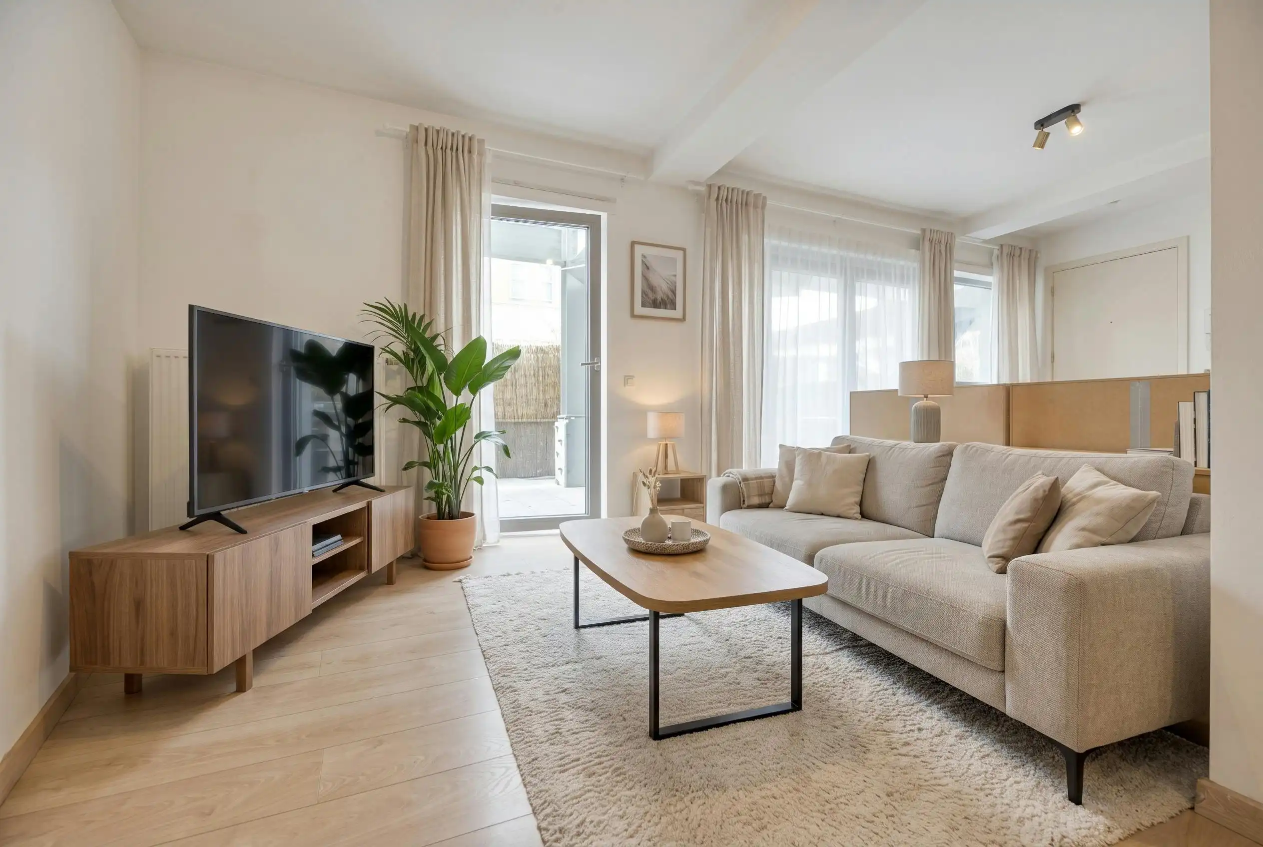 Grote studio te koop met aparte slaapruimte in het centrum  foto 5