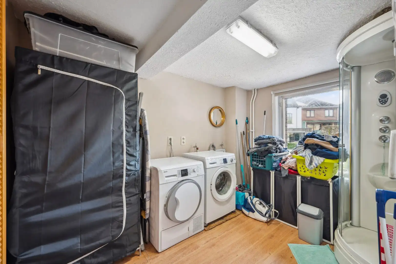 2 gekoppelde woningen met handelsruimte en woonst foto 16