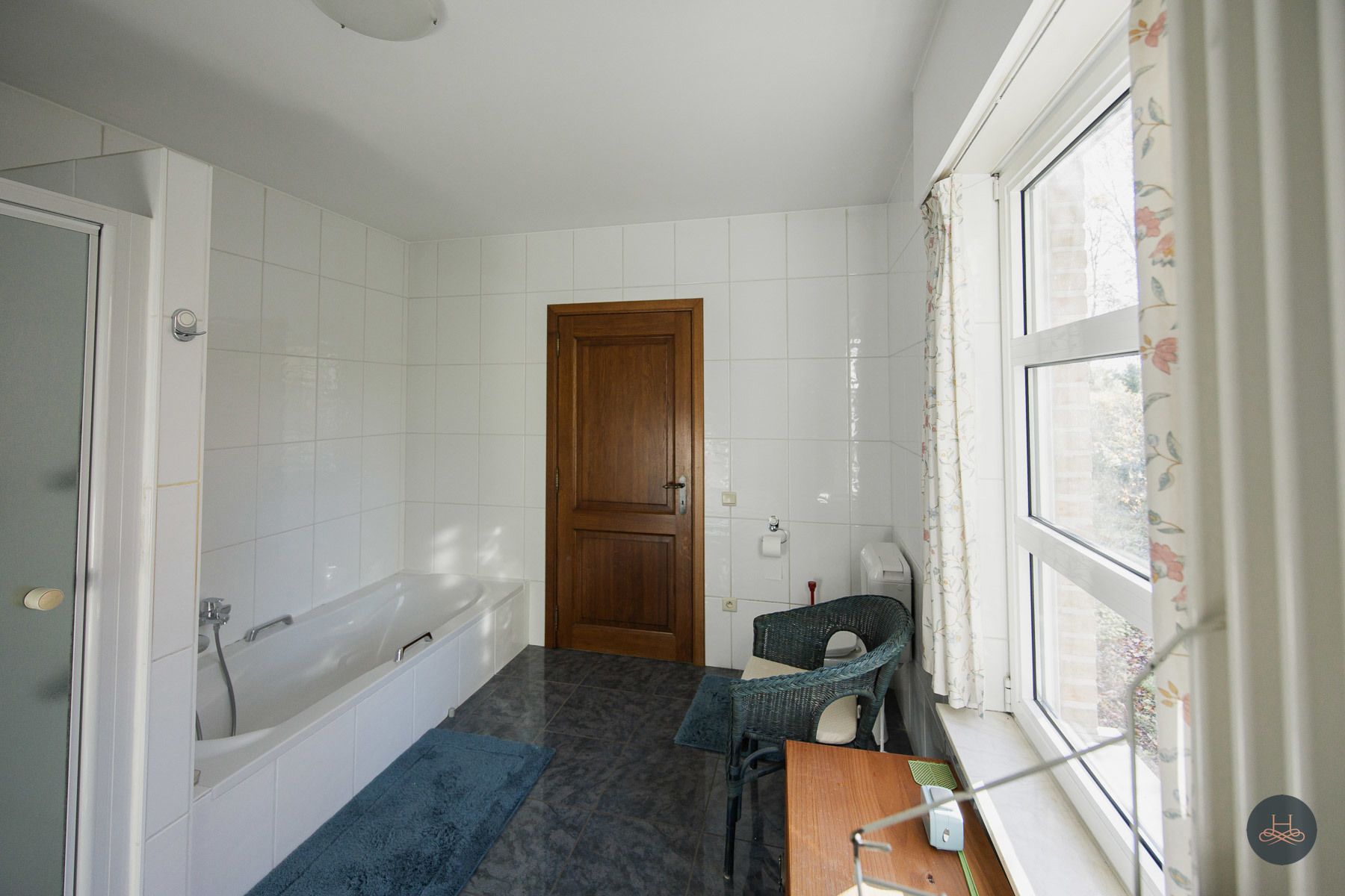 Imposante, zuinige villa in het groen met een open zicht  foto 24