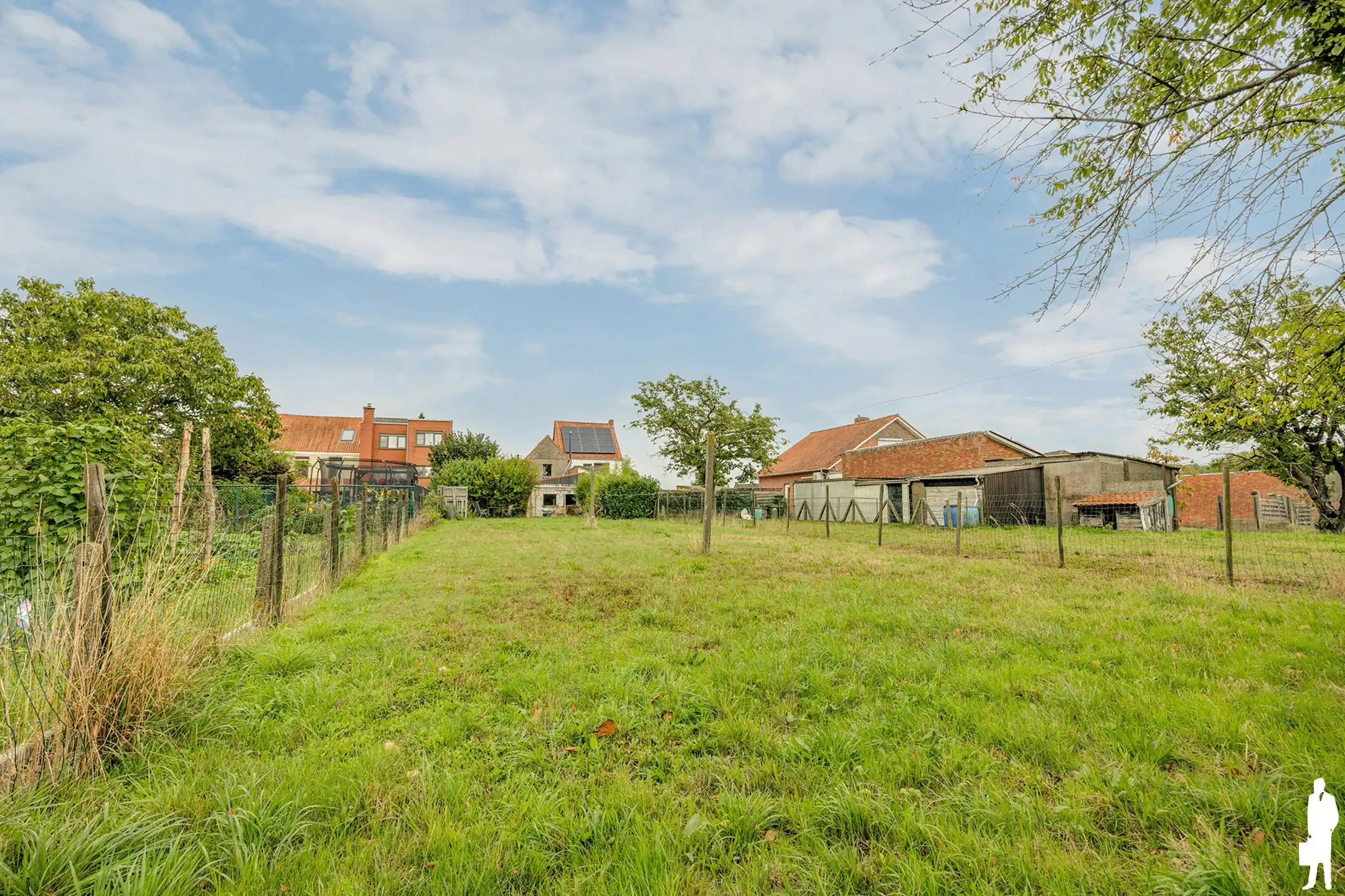 Woning met tal van mogelijkheden en prachtige uitgestrekte tuin foto 10