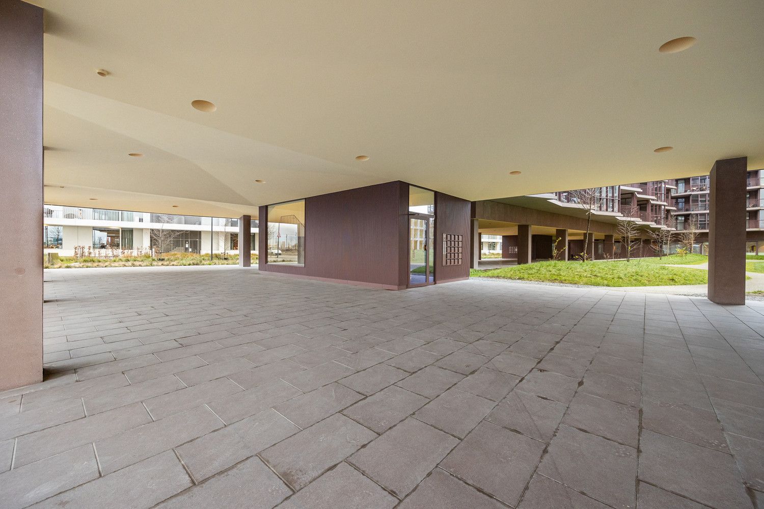 Luxe-appartement met frontaal Scheldezicht met heerlijk terras (30m²) op Nieuw Zuid incl kelderberging - optionele ondergrondse parking beschikbaar foto 23