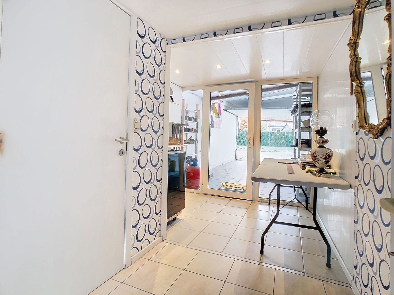 Huis en app. met 2 huisnrs., toonzaal, garage in centrum   foto 24