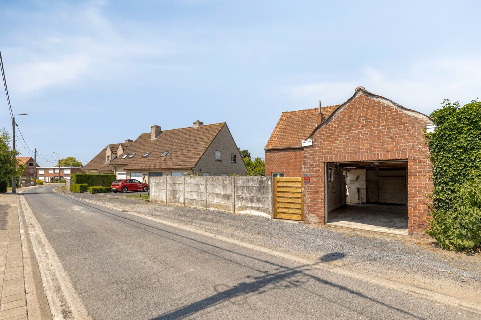 Charmante alleenstaande woning met tuin en achterliggende garage foto 18