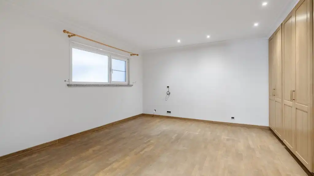 Bedrijfspand met woonst te huur in Dikkelvenne foto 19