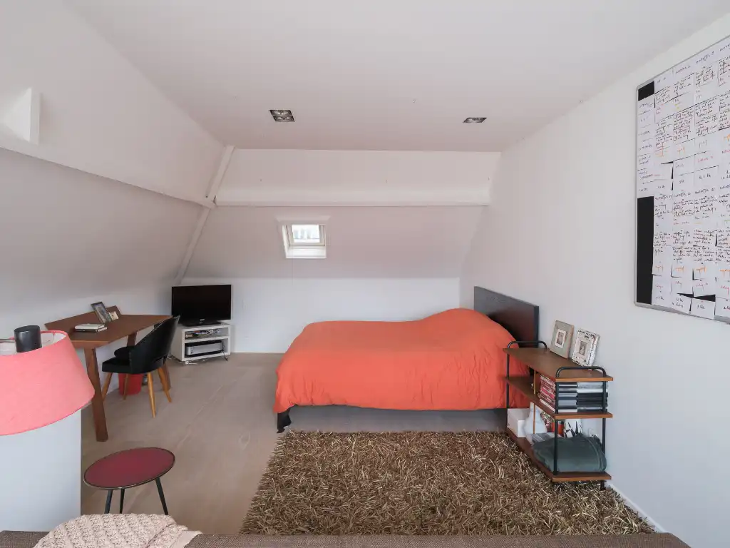 Centrum Gent - Een architecturale hoekwoning met een exeptionele ruimtelijkheid, twee slaapkamers en twee buitenruimtes. foto 8