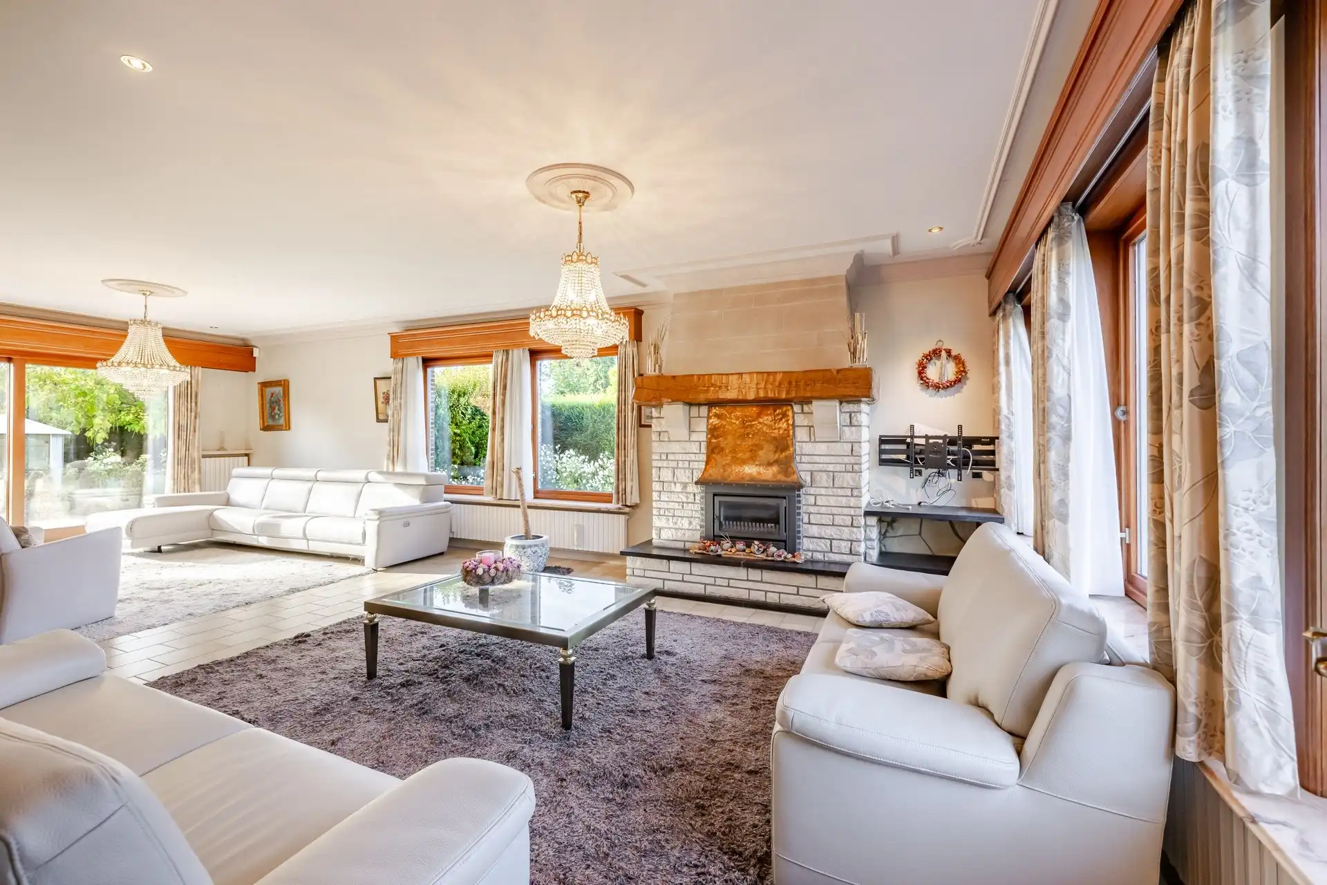 Charmante villa met panoramisch zicht op een toplocatie foto 12