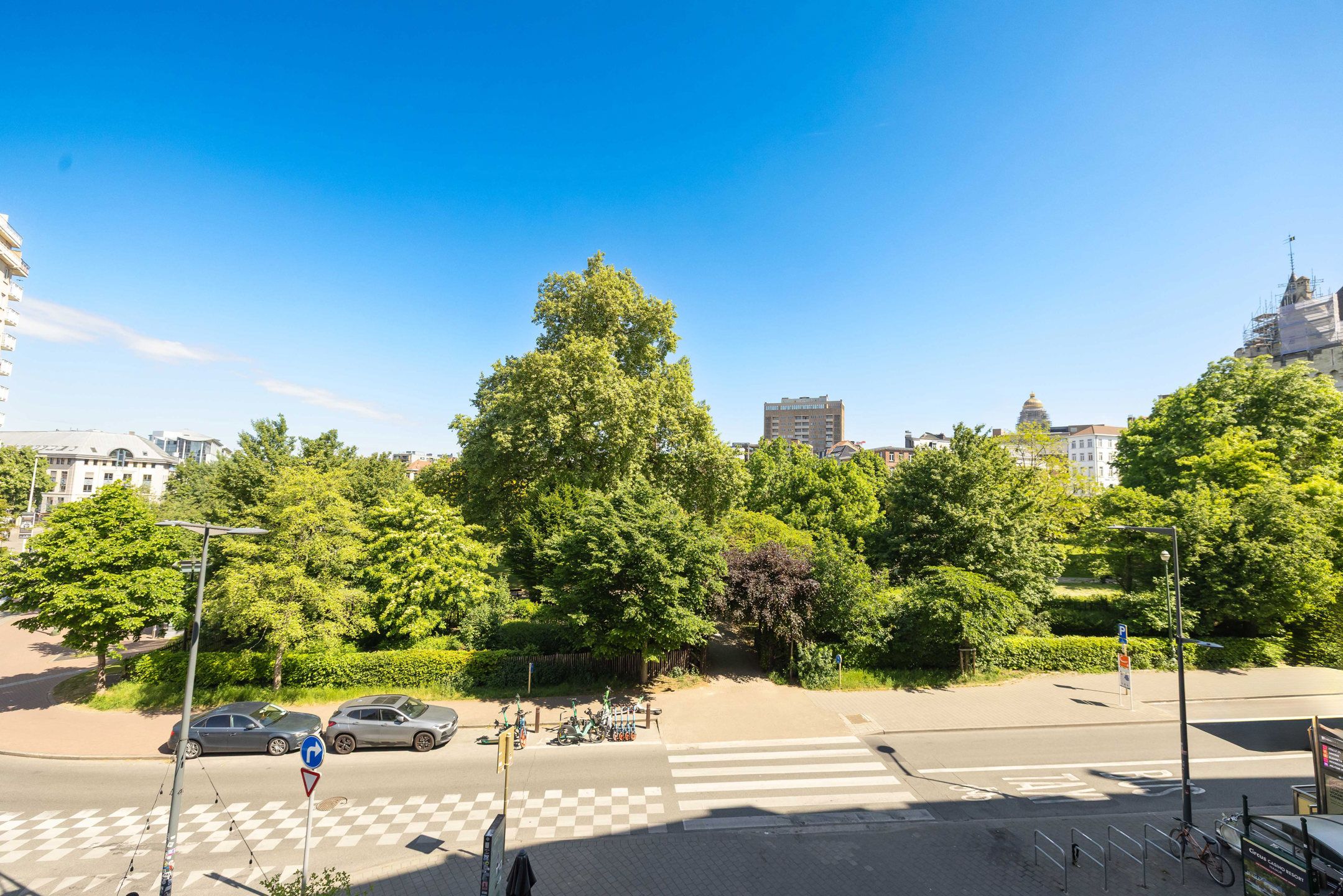 Appartement met 2 slaapkamers aan het Parvis foto 8