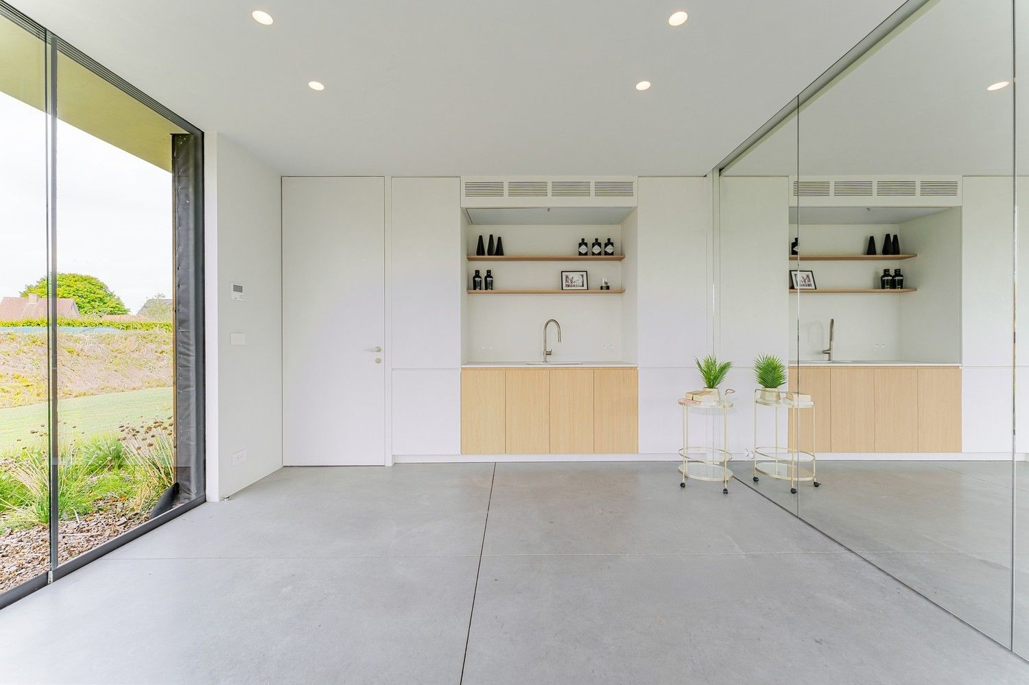 Moderne villa met bijgebouw op unieke landelijke ligging in centrum Zwevezele foto 28
